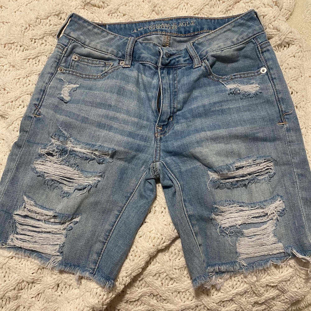 Mid thigh shorts